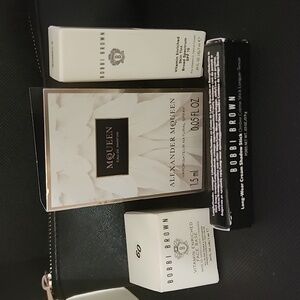 3pc.BOBBI BROWN Luxury Make up sampl set w/ Luxe bag & sample fragrance MQUEEN.